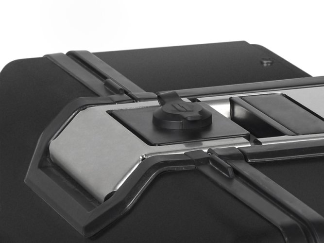 Top case hliníkový kufr SHAD Terra TR37 Black Edition objem 37 litrů