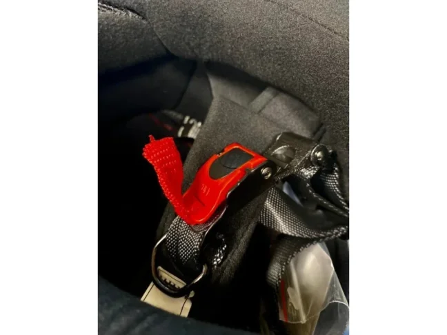 Homologovaná ENDURO helma černá matná s kšiltem - DOT a ECE22.05