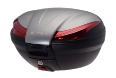 Moto kufr Top Case K-MAX s univerzální plotnou - 50 litrů Černý/Stříbrný na 2 helmy
